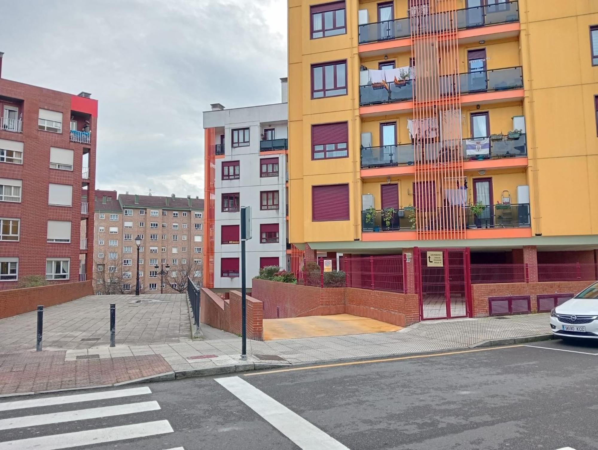 Avello Oviedo Con Parking Appartement Buitenkant foto