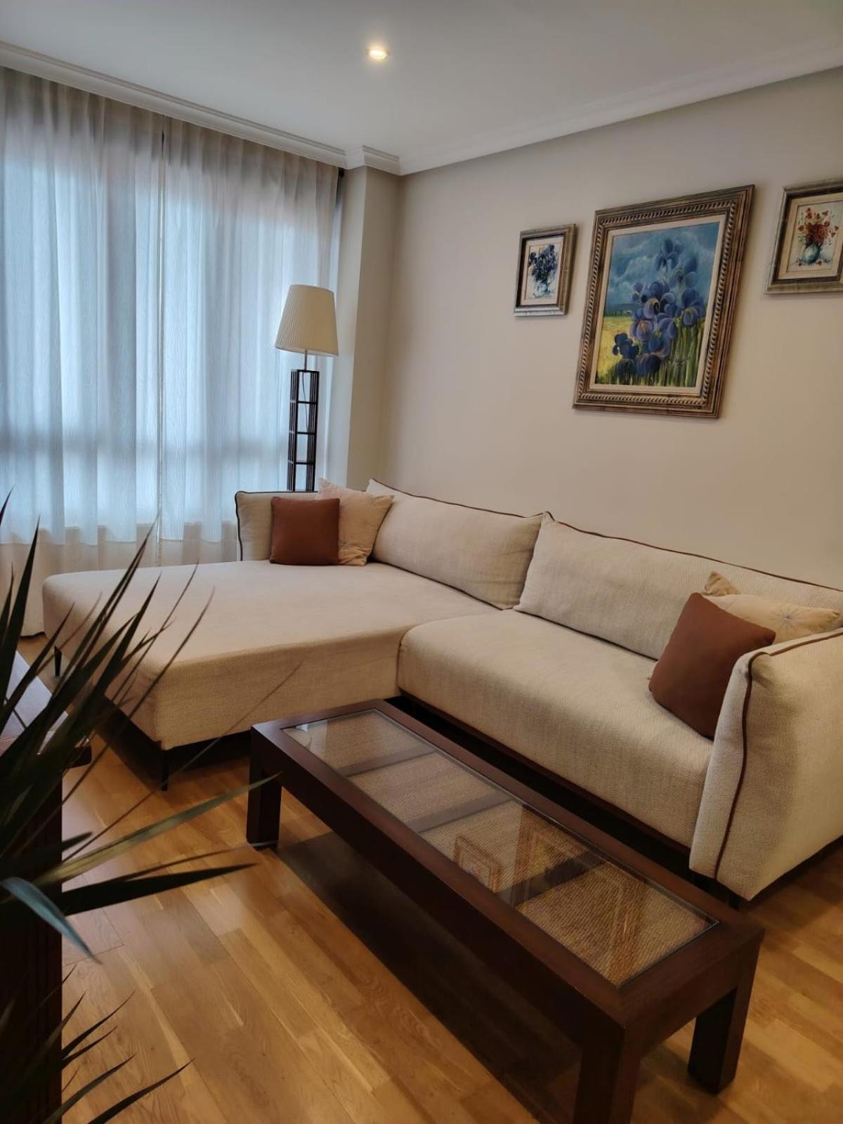 Avello Oviedo Con Parking Appartement Buitenkant foto